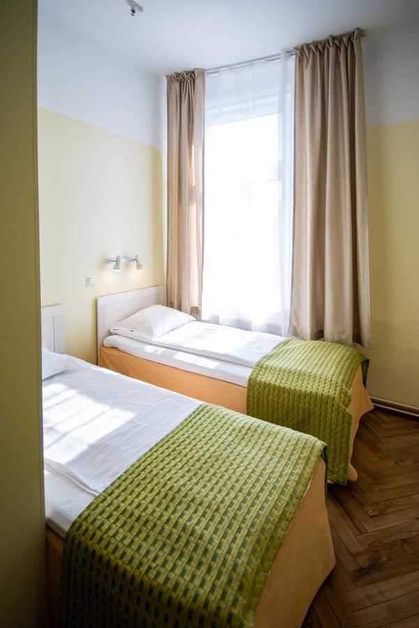 Отель Economy Hotel Таллин